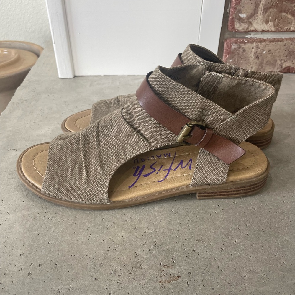 Blowfish Tan and Brown Sandals